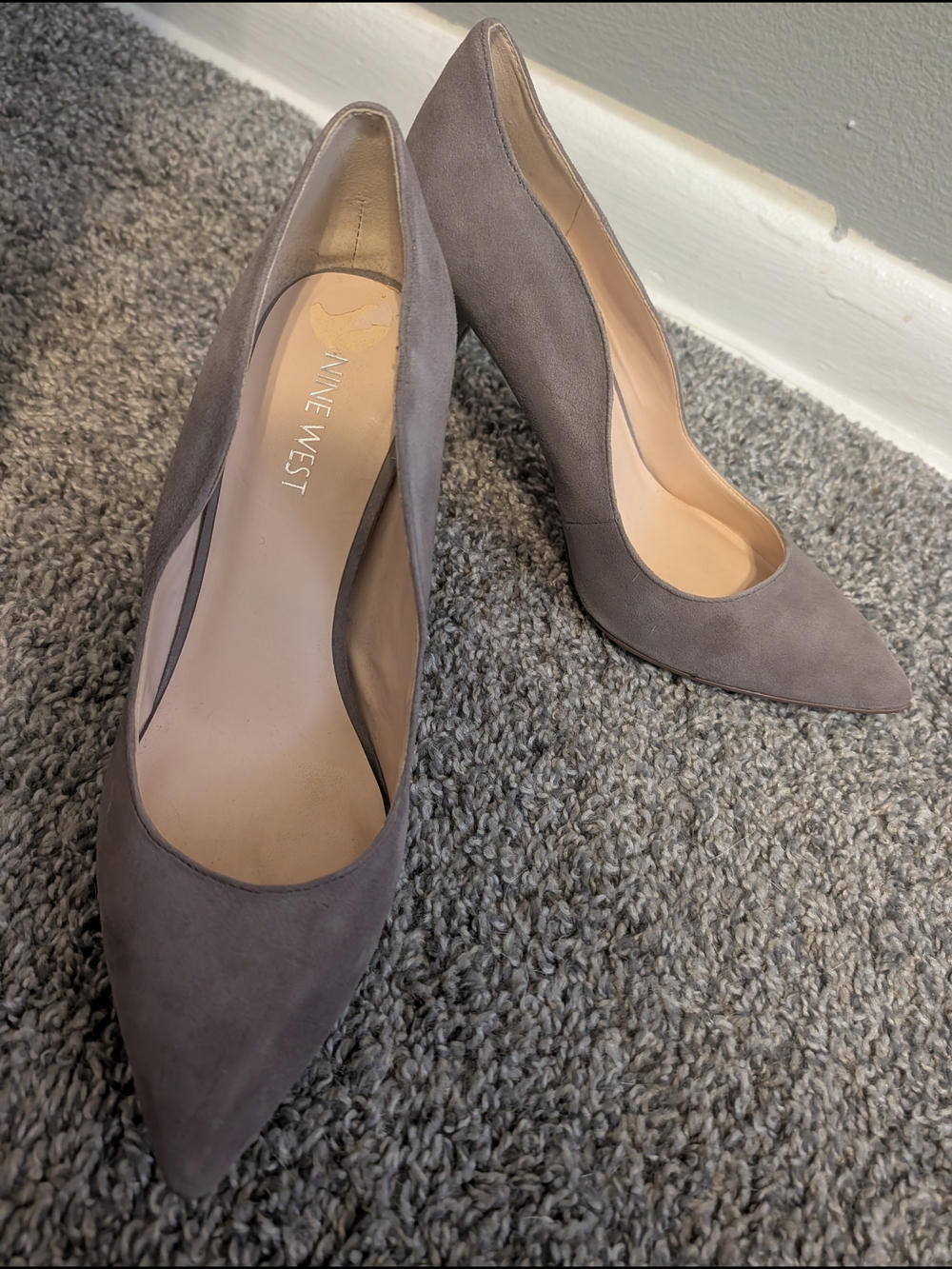 Nine West Women's Taupe Suede Pointed-Toe Pumps